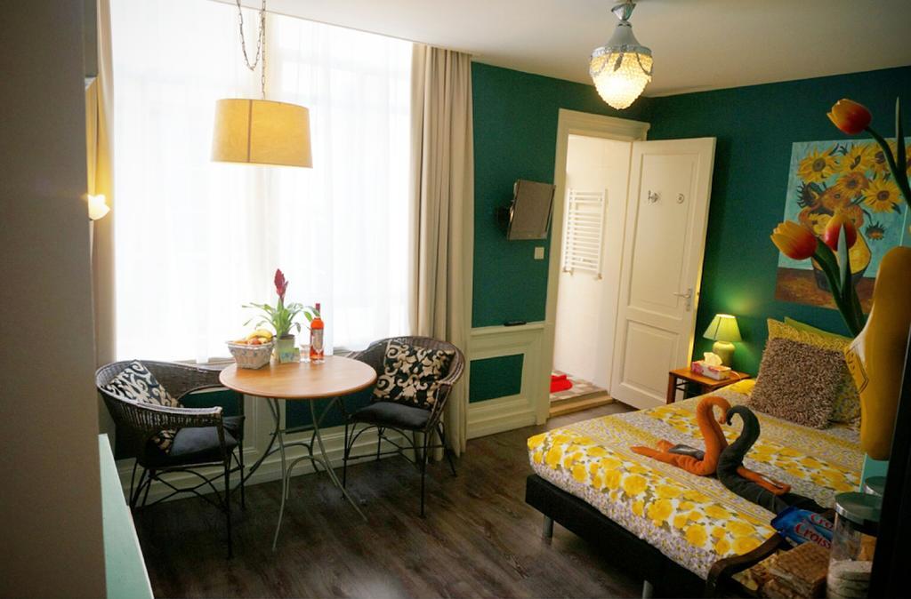 Tulip Of Amsterdam Bed & Breakfast Phòng bức ảnh